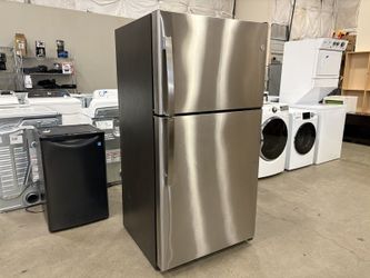 GE 21.9 Cu. Ft. Stainless Steel Top-Freezer Refrigerator Model # GTS22KSNBRSS