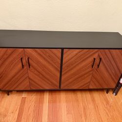 Buffet table/Sideboard 