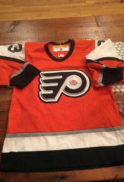 Philadelphia Flyers Jersey with Hackett on back. Men’s S