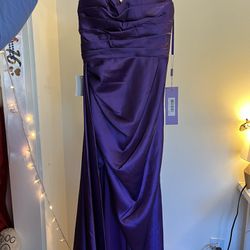 Stunning Prom Dress from Villoni Boutique- Brand New, Size 4