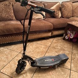 Razor E100 Light Up Electric Scooter 