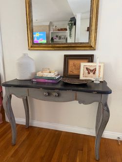 Distressed Vintage Entry Table