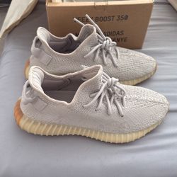 Yeezy Boost 350 V2 Sesame Size 9 1/2
