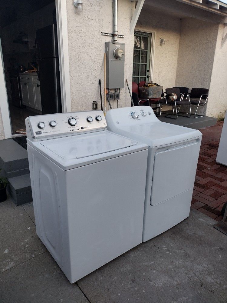 Washer And Gas Dryer 