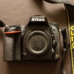 Nikon D750 (Body) 