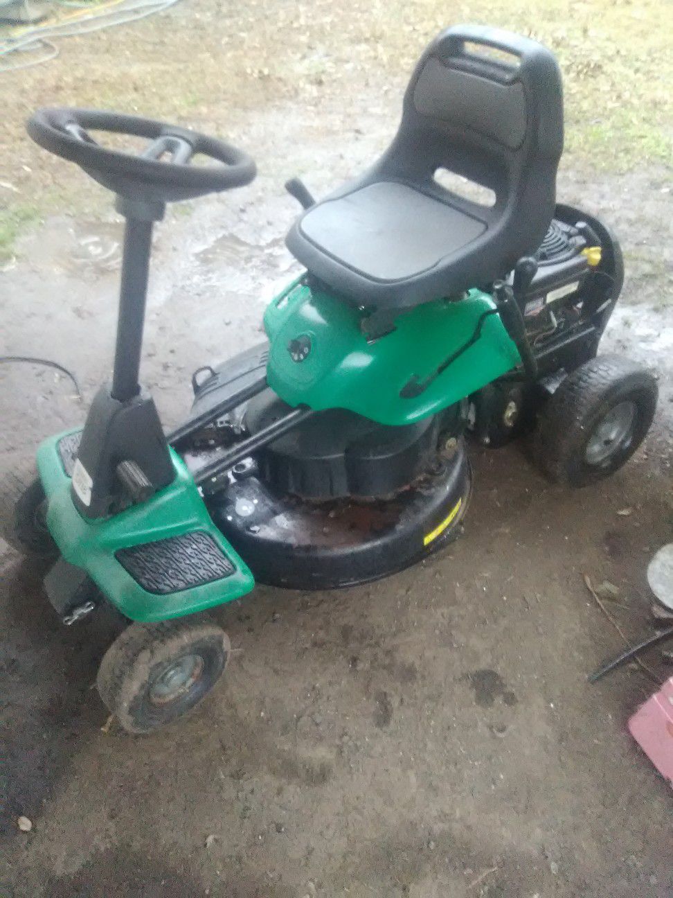 Weed eater one riding lawn mower