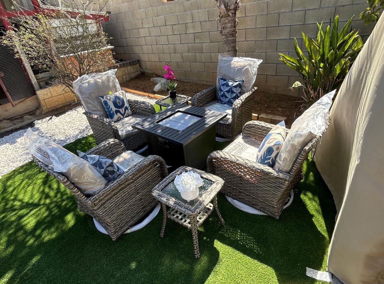 Brand New Patio Outdoor Furniture Set With Fire Pit