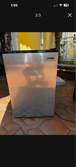 Mini refrigerador magic chief like new.
