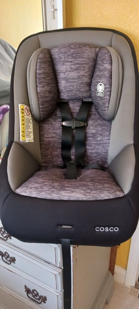 Cosco  MightyFit 65 DX Convertible Car Seat