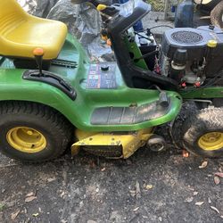 LT133 TRACTOR Farm grade 