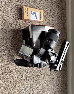 Sony A7 IV + Sigma 35 mm f/1.4 Lens — Great Condition