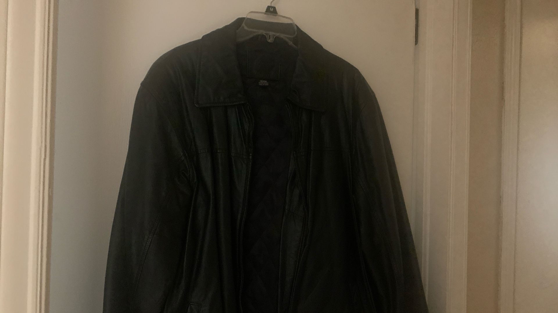 Men’s Genuine Leather Jacket-Medium 