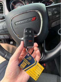 2011 - 2018 Dodge Charger Smart Key 5 Buttons Fob FCC# M3N-(contact info removed)2