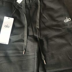 Alo yoga black pants size small 