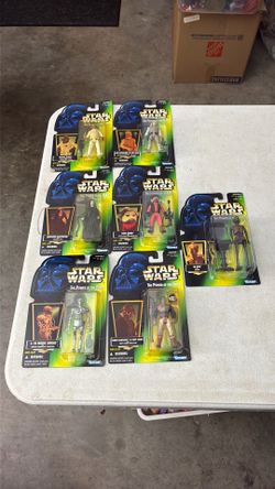 Lot of 7 new unopened Star Wars power of the force figures