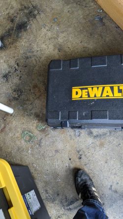 DeWalt box