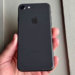 Apple iPhone 8 Unlocked 