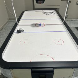 Classic Air Hockey Table With Scoreboard 