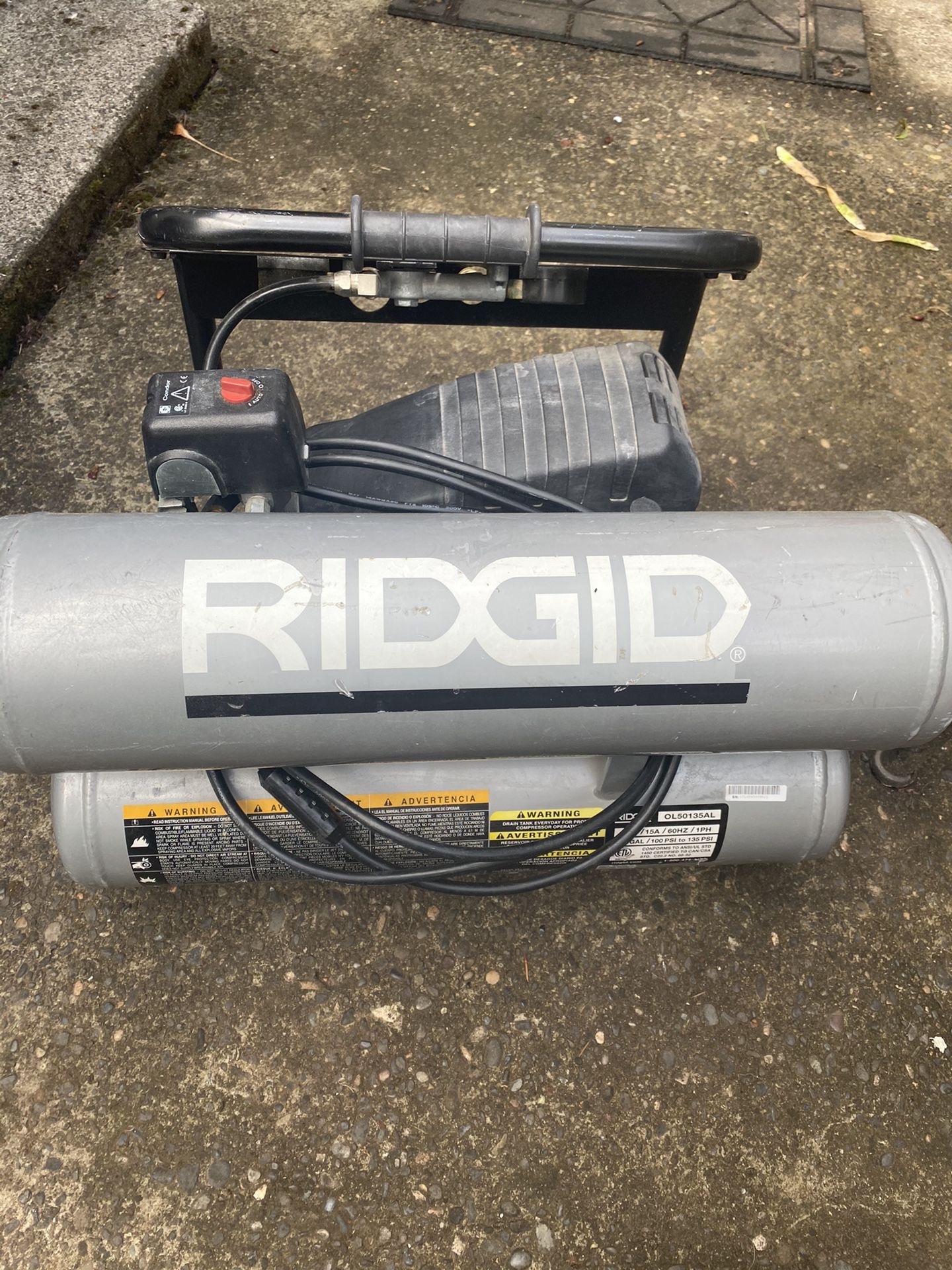 Air compressor