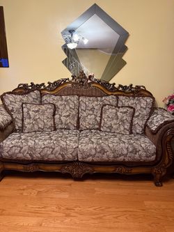 Couch set