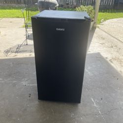 Galanz Mini Fridge With Freezer