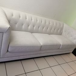 Priced  to Sell Moving Sale! Elegant White Tufted Sofa – Nailhead Trim – Modern Glam Style