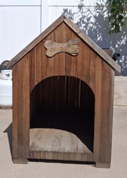 Dog house (large)