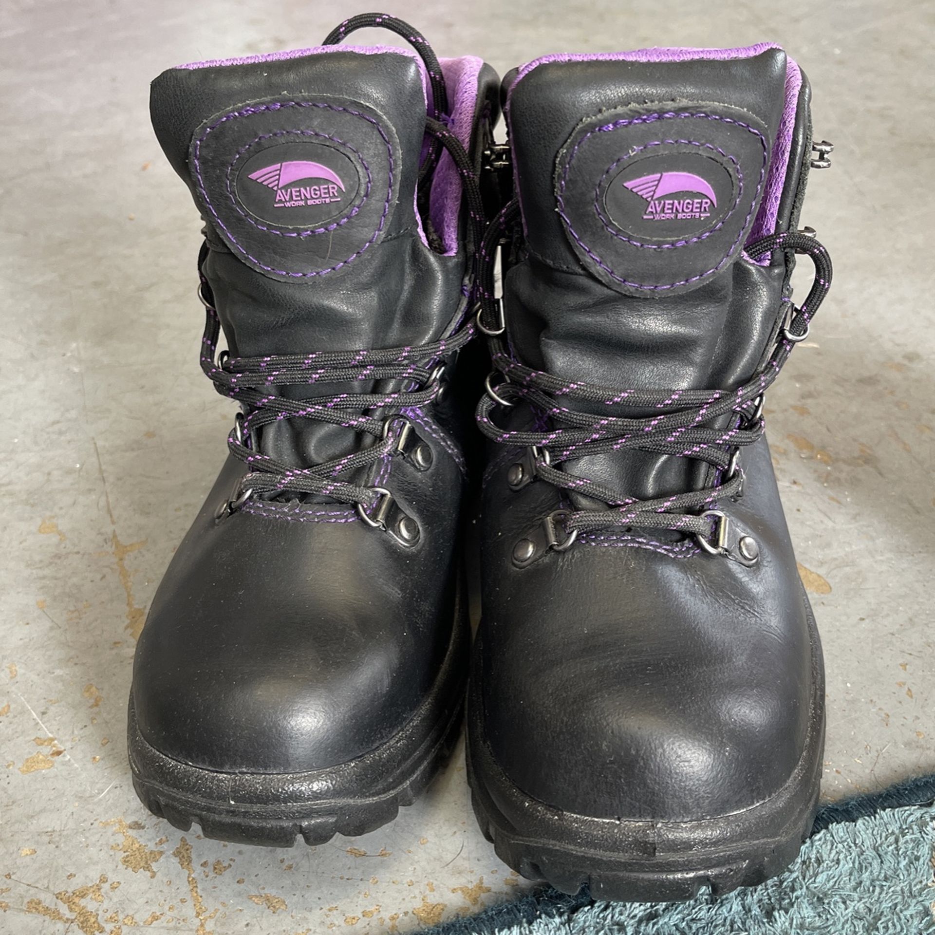 Women’s Steel Toe Avenger Work Boots Size 8