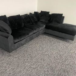 ALL BLACK VELVET SECTIONAL $695!!