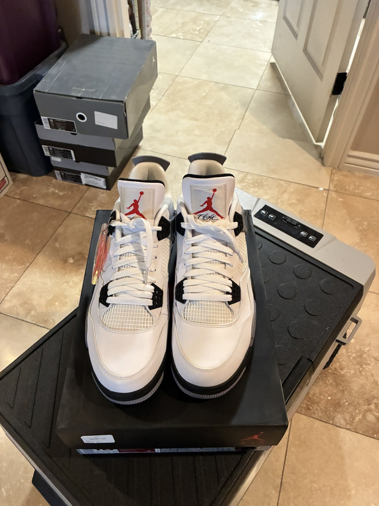 Nike Air Jordan 4 Retro