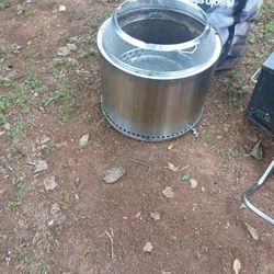 SOLO STOVE. 