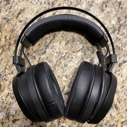 Razer Nari Essential Wireless Headphones