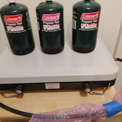 2 Burner Propane Camp/Camping  Stove with 3 propane tanks/cylinders.