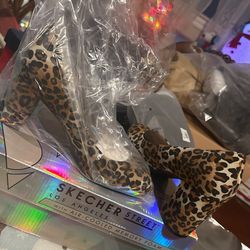 Array Isabella Leo Micro Fabric Pump