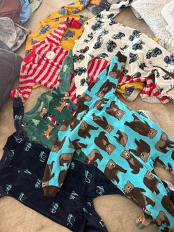 6 Carter’s Baby Boy One-Piece Pajamas – Size 18 Months