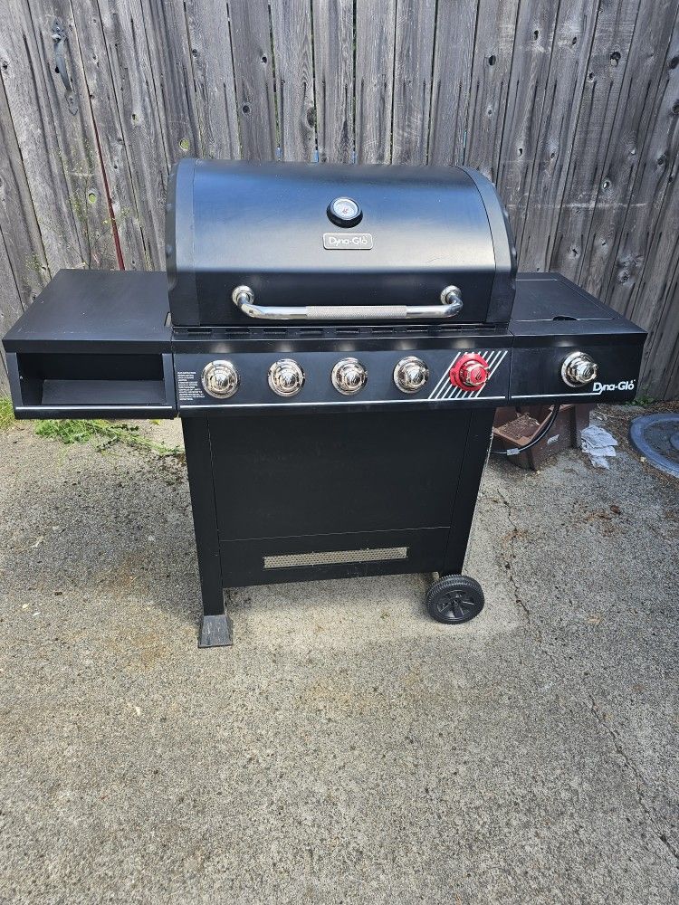 Like New Grill Moving Can't Keep Used 3 Times