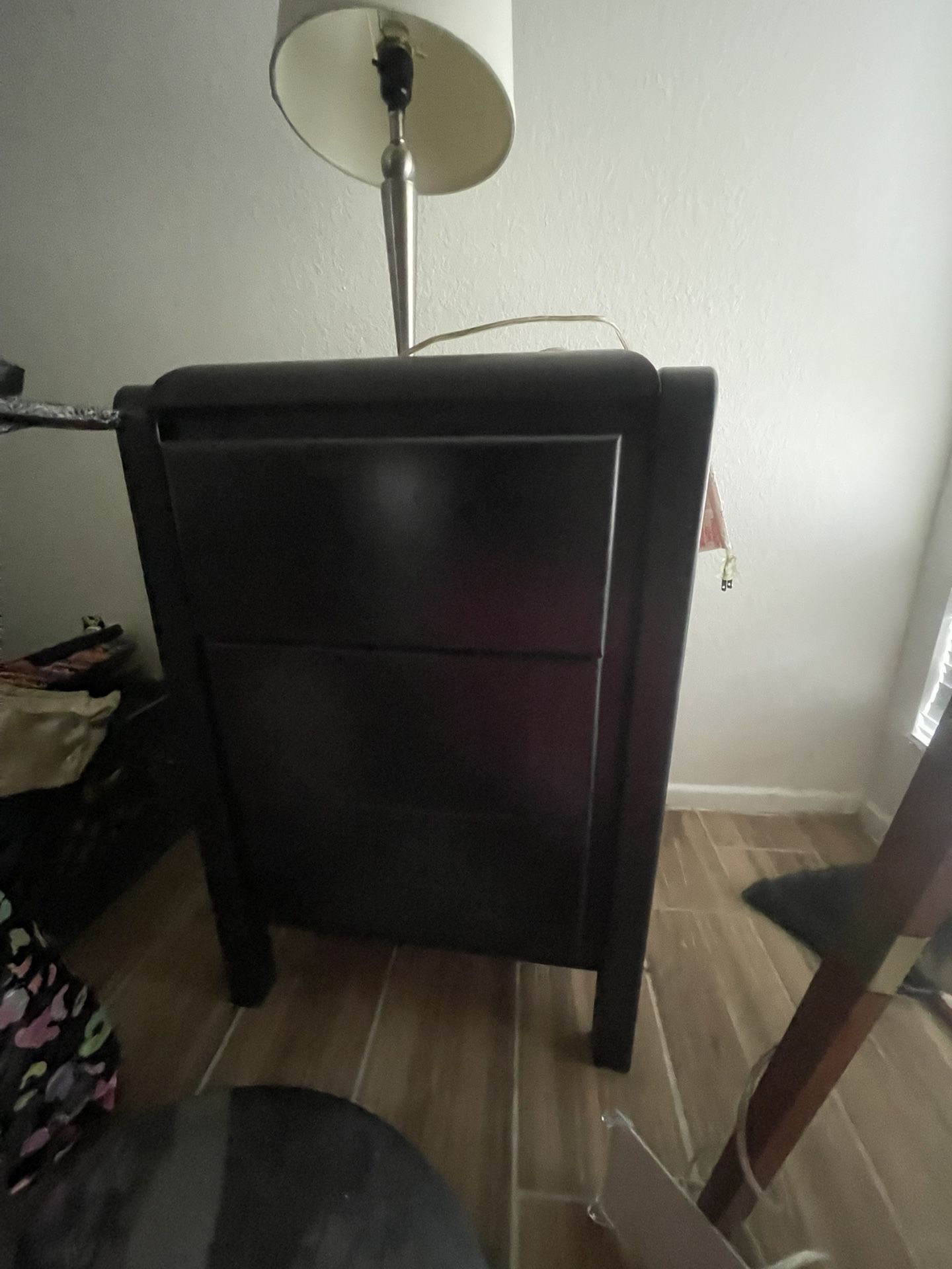 Nightstand Desk With Lamp