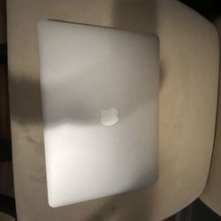 Apple MacBook Air 13”