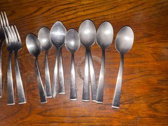 Stainless Steel Flatware Set