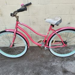 26" Huffy Beach Cruiser 