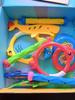 Learning Swimming Dive Toys NEW