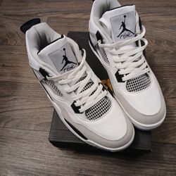 Air Jordan 4s Size 12