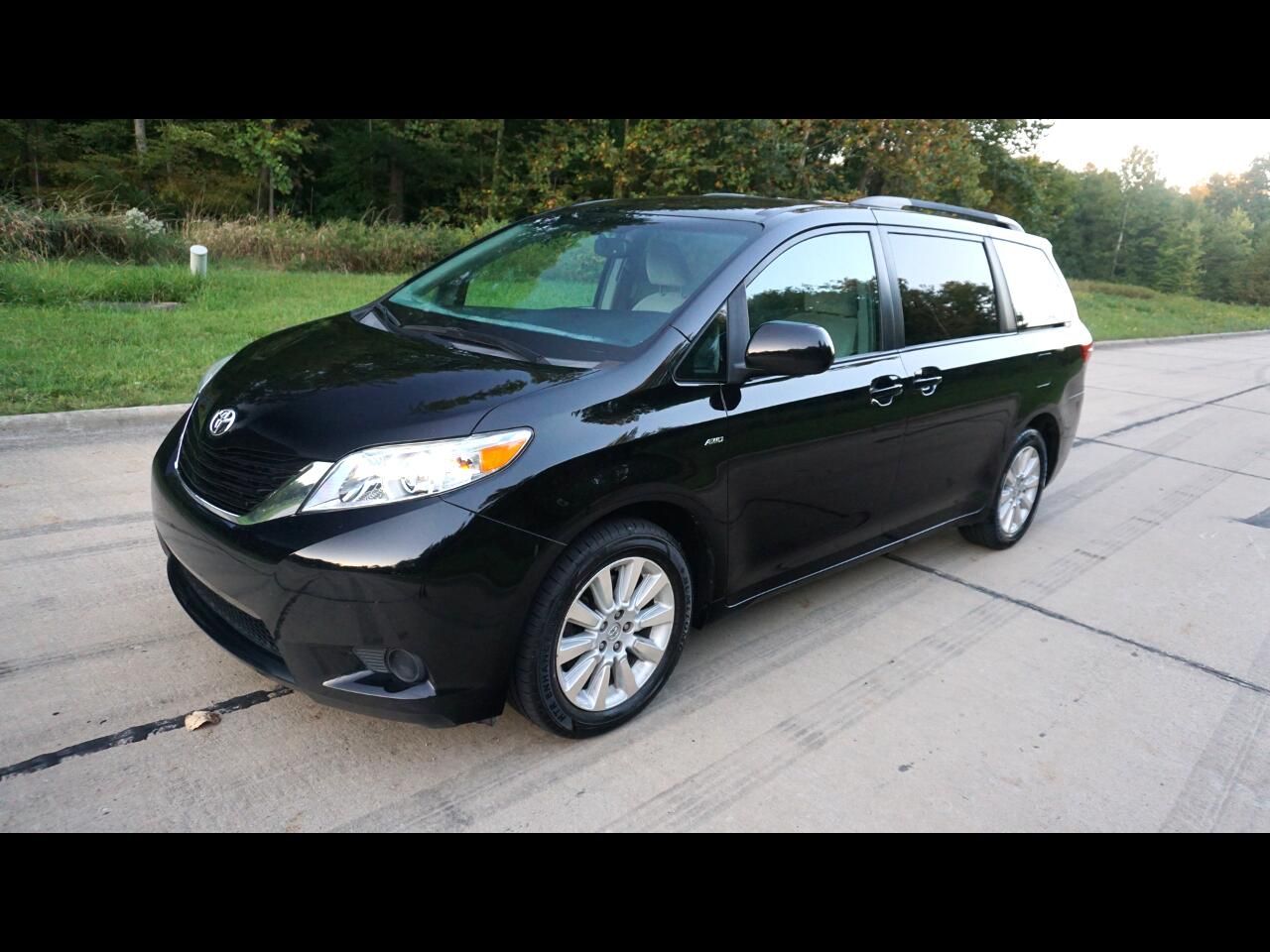 2016 Toyota Sienna