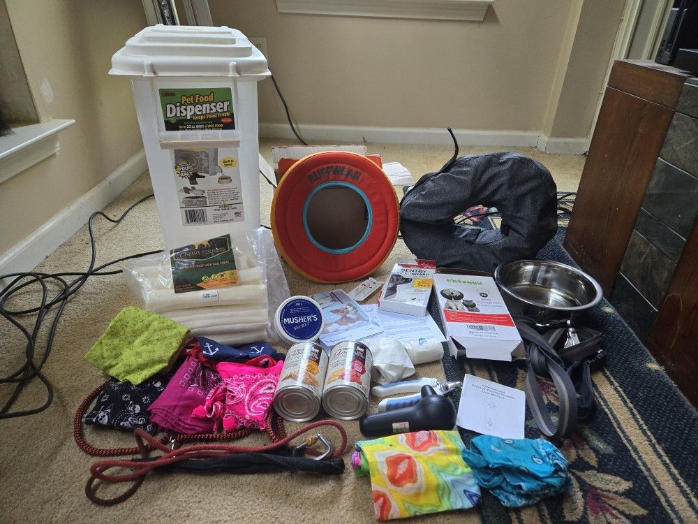 Large Dog LOT (20+ ITEMS)