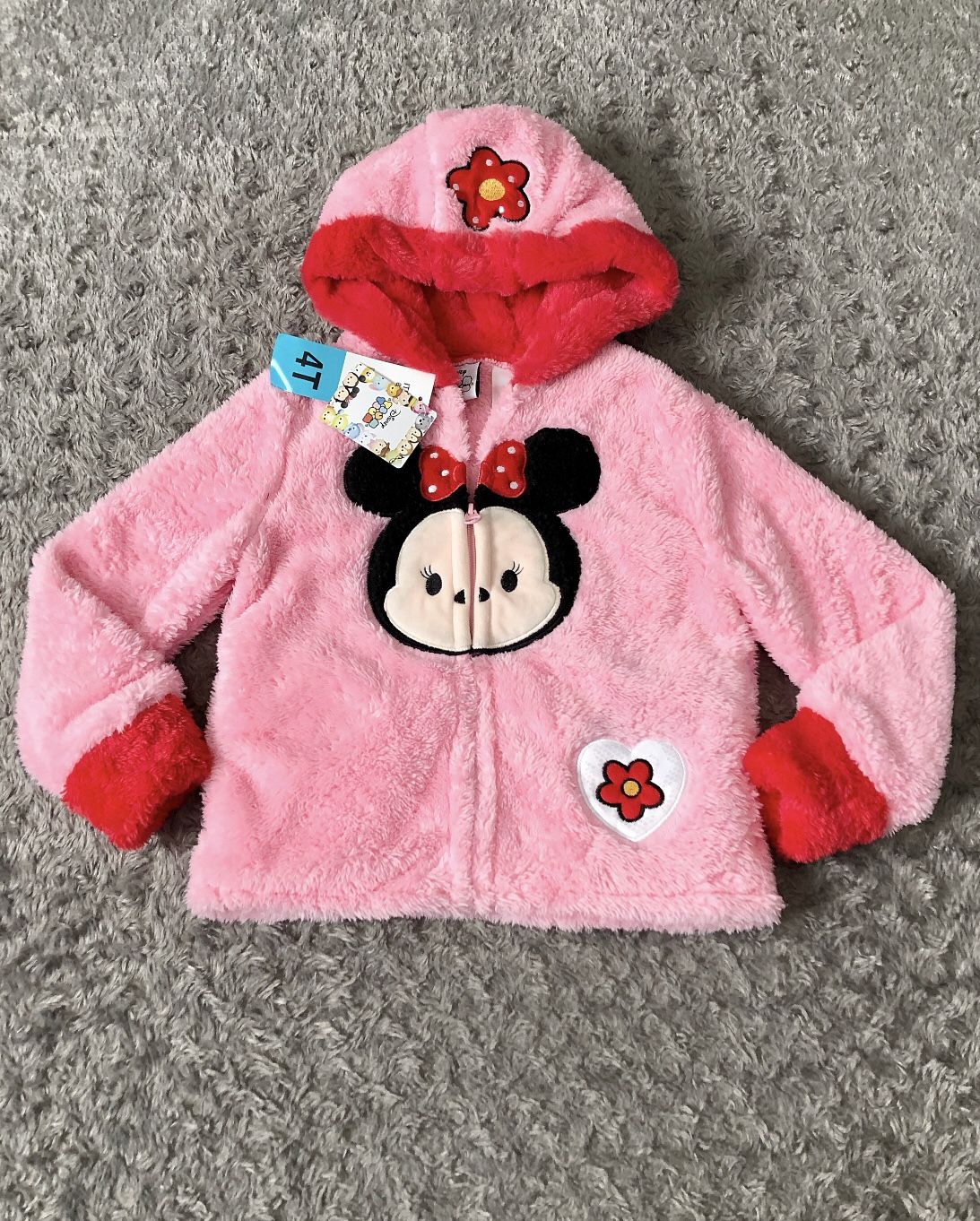 New! Girls Disney Tsum Minnie Fluffy Hoodie Paid $36 size 4T Brand new! Pink Tsum Girl Hoodie/Jacket. Super cute embroidered Minnie Mouse Character o