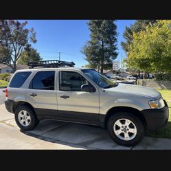 2005 Ford Escape