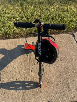 Kids’ Powerwing Scooter – Razor – Red & Black