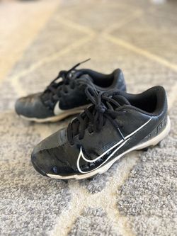 Base Ball Shoes 3 Y