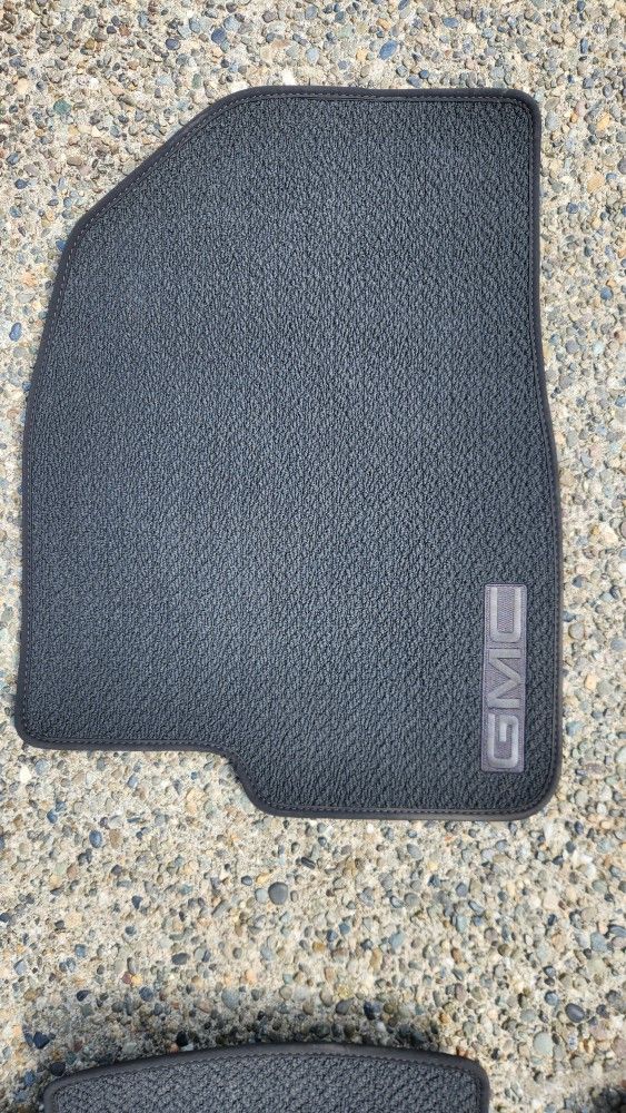 2022 GMC SIERRA 3500 NEW Floor Mats