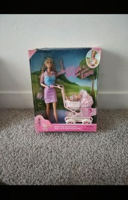 Walking Barbie & baby sister Krissy